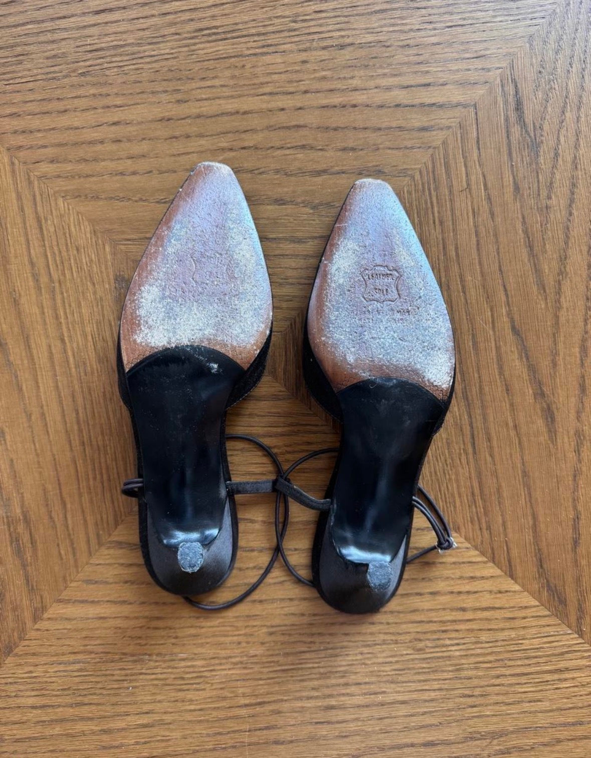 Vintage Stuart Weitzman pointed toe heels 7