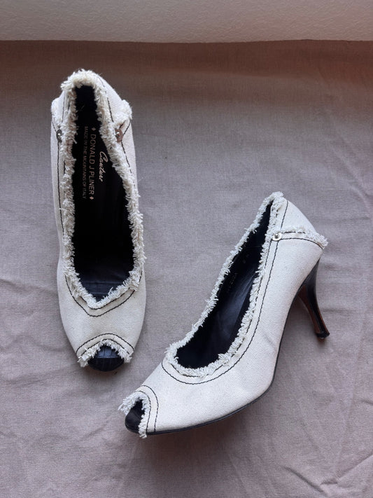 Donald J. Pliner Couture white frayed pumps 8