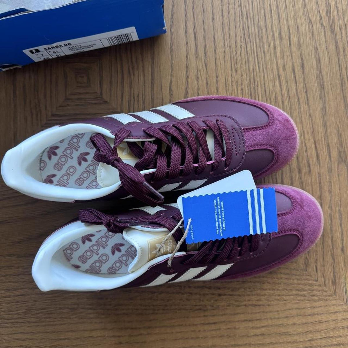 New with tags in box Adidas Samba OG ID0477 maroon sneakers
