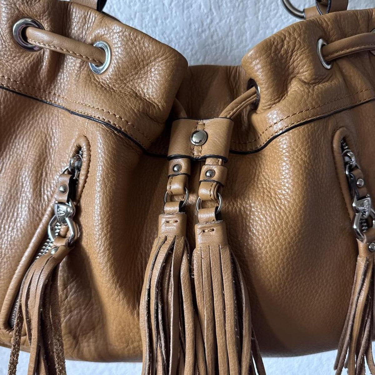 Gorgeous B Makowsky brown leather bucket bag