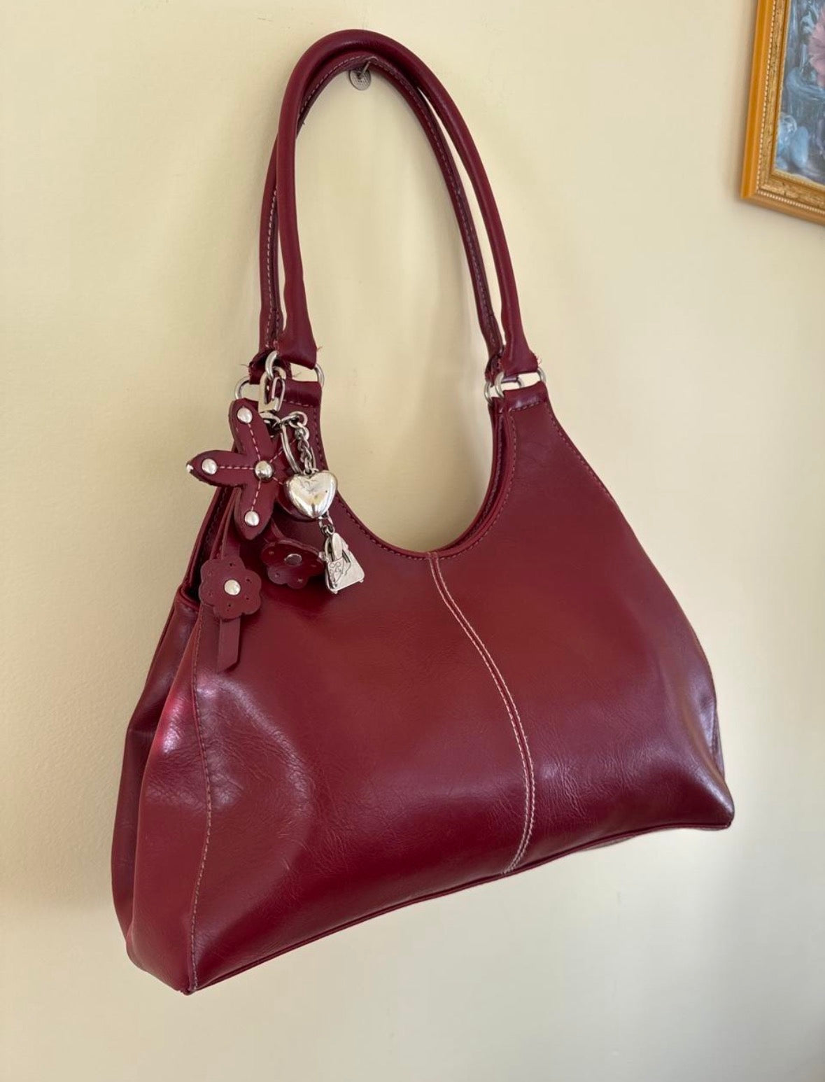 Vtg St. John’s Bay red shoulder bag with keychain details