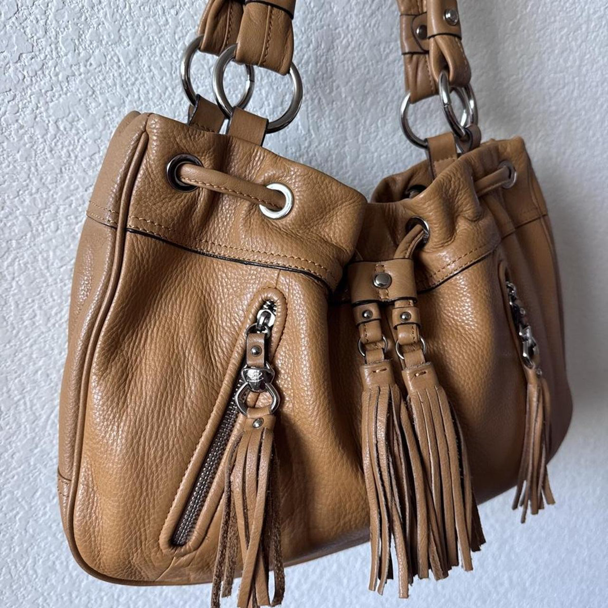 Gorgeous B Makowsky brown leather bucket bag