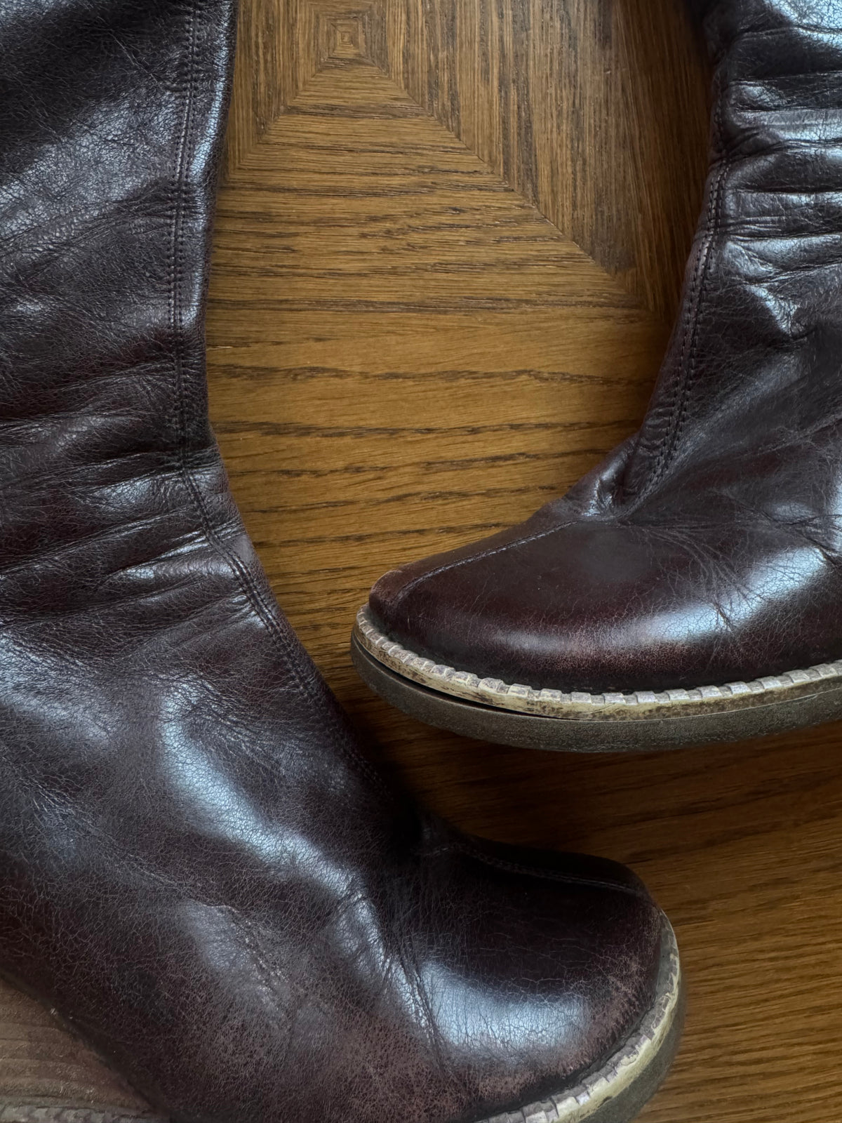 Vintage leather wedge boots 6.5-7