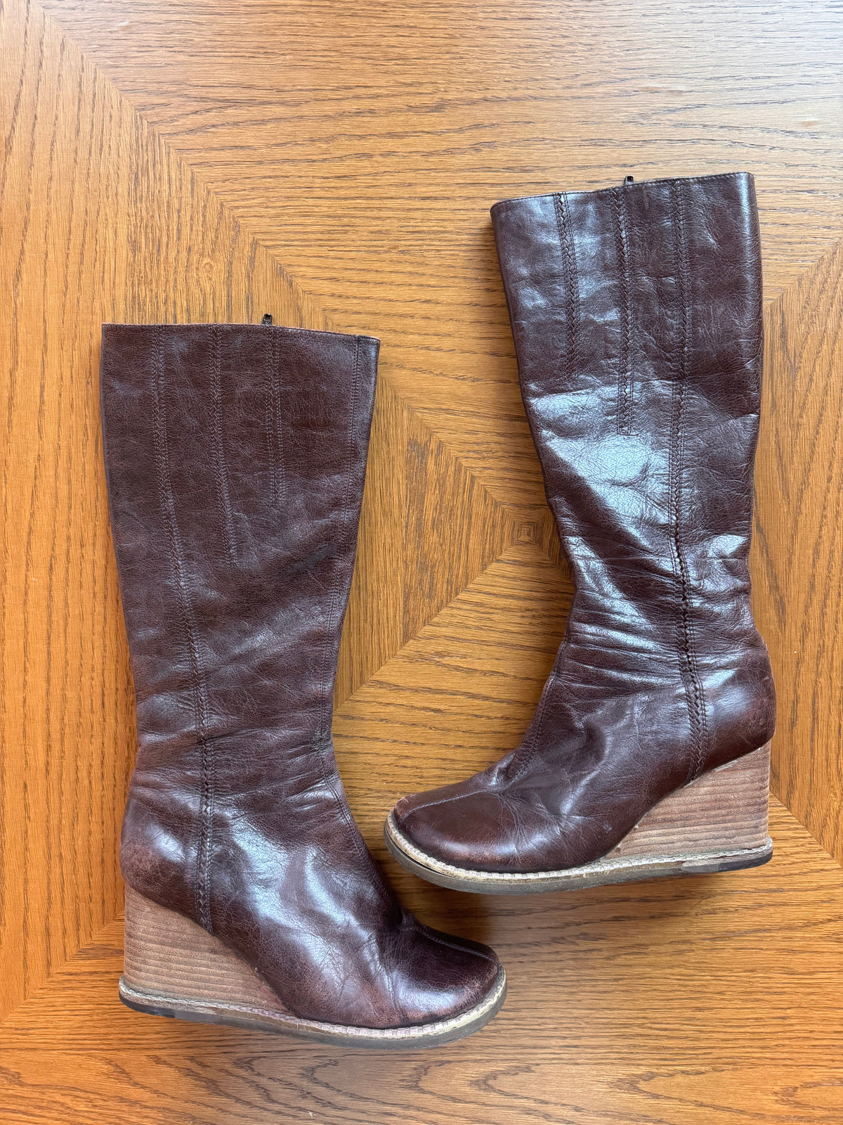 Vintage leather wedge boots 6.5-7