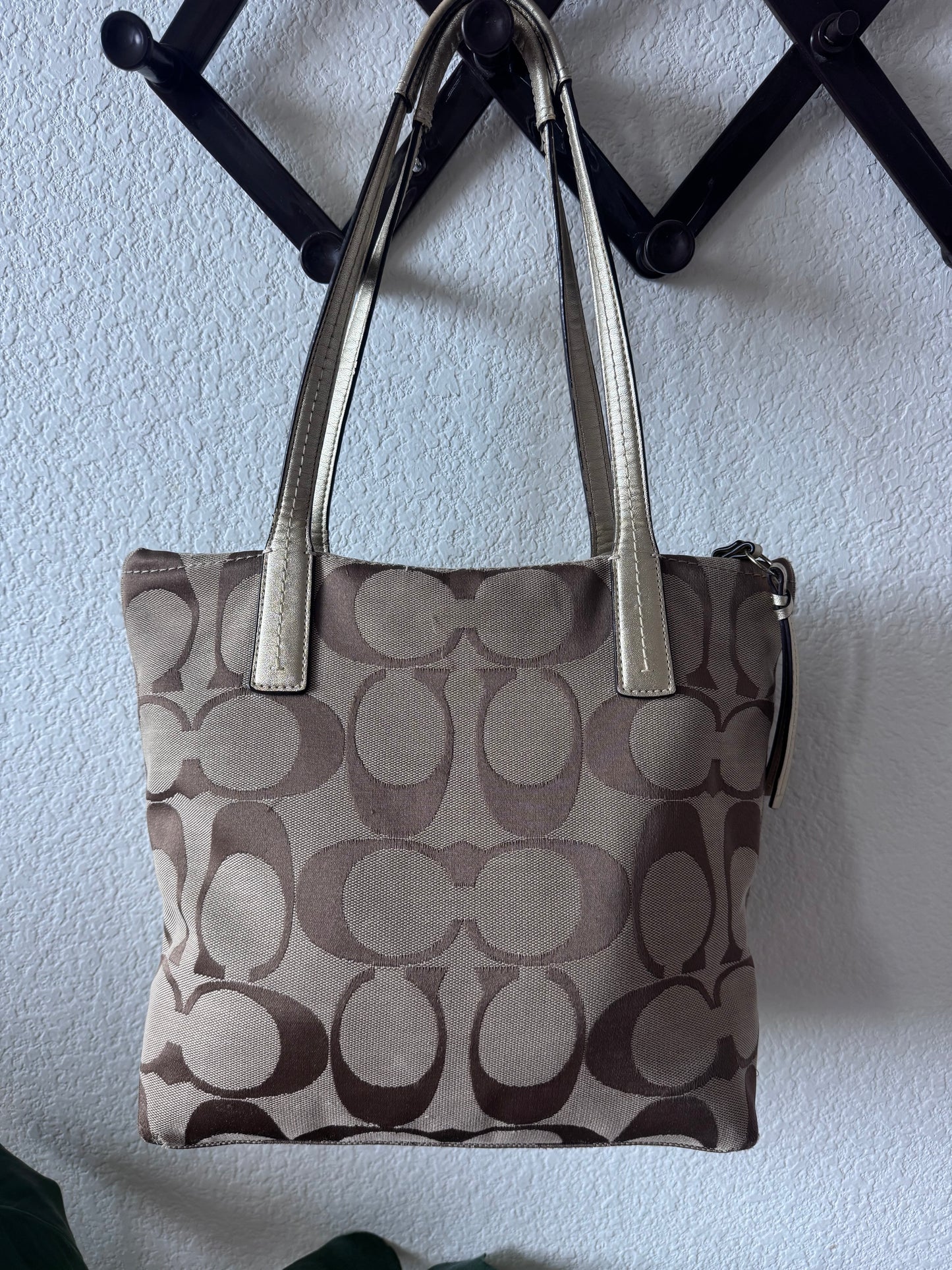 Y2K Coach F25771 signature tote bag in brown and gold