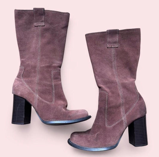 Vintage Four Feet Suede Heeled Ankle Boots – Taupe Brown