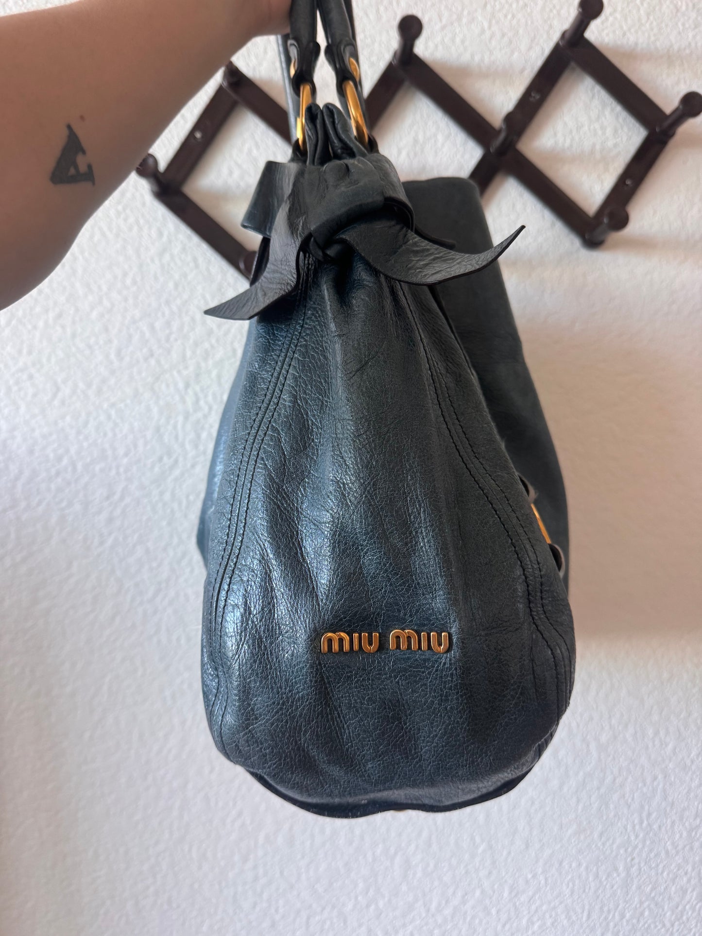 Vintage Miu Miu leather bow shoulder bag