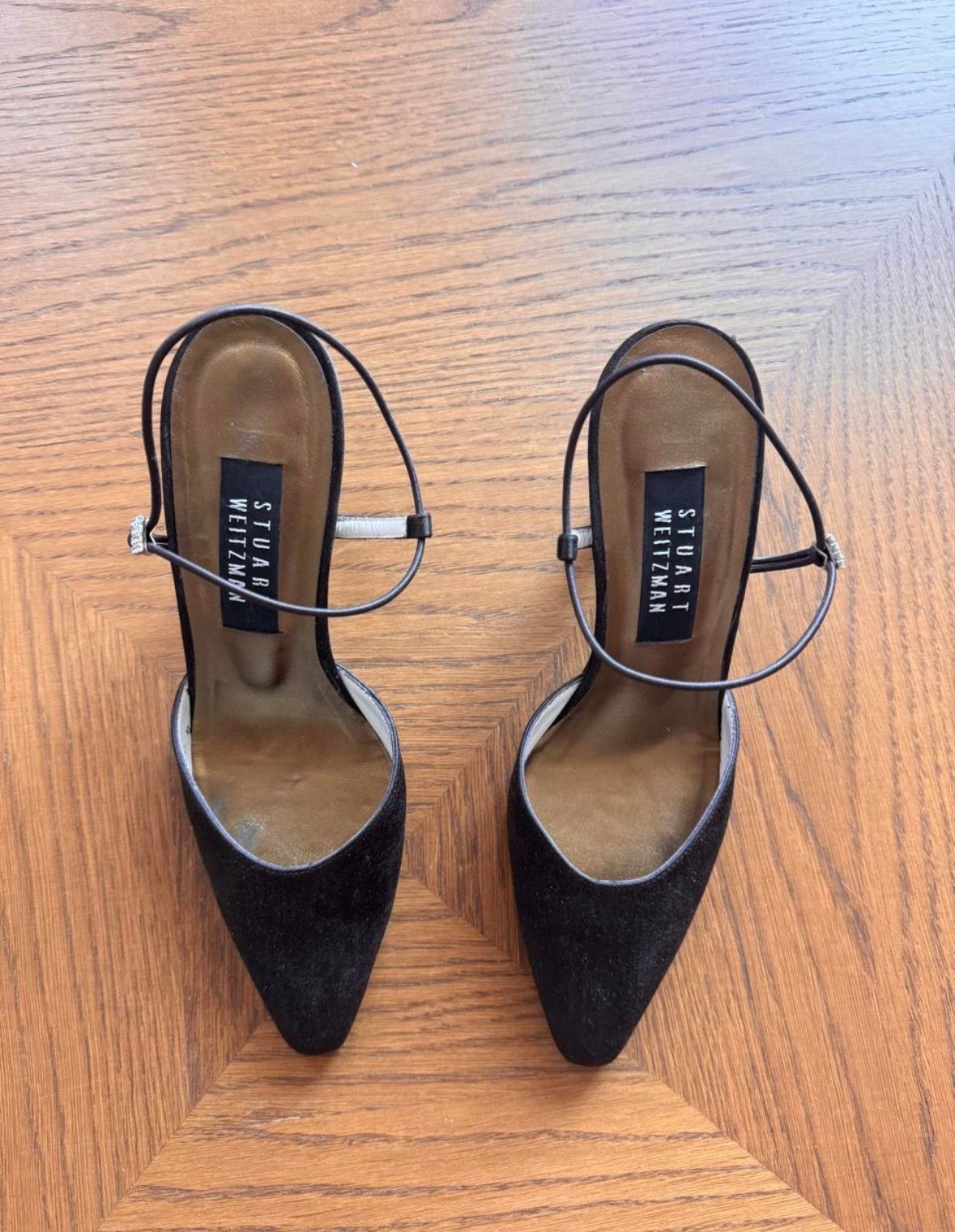 Vintage Stuart Weitzman pointed toe heels 7