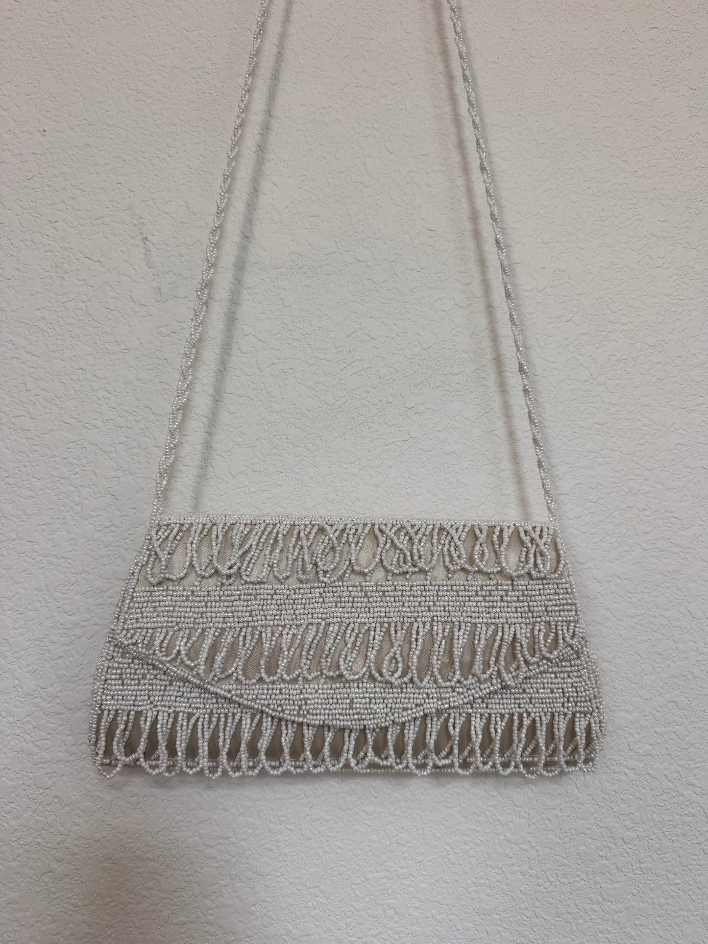 Vintage white beaded fringe shoulder bag
