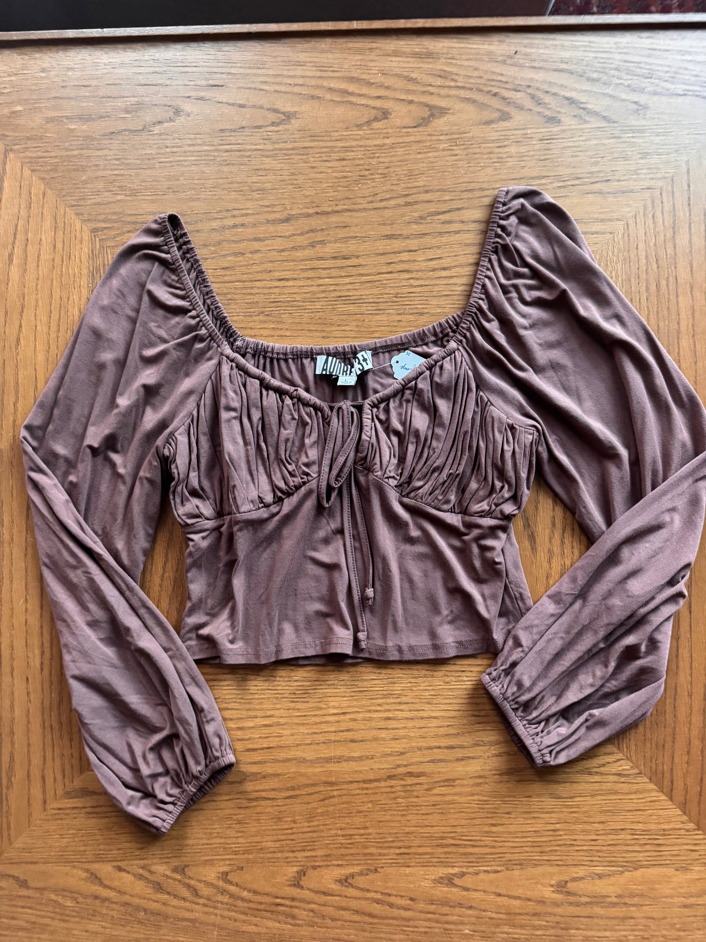Milkmaid cropped long sleeve L