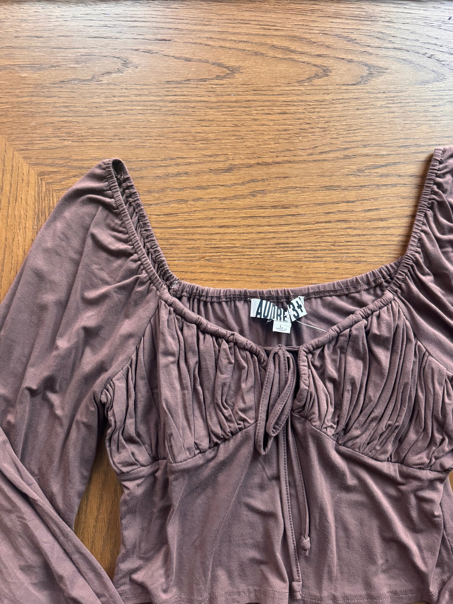 Milkmaid cropped long sleeve L