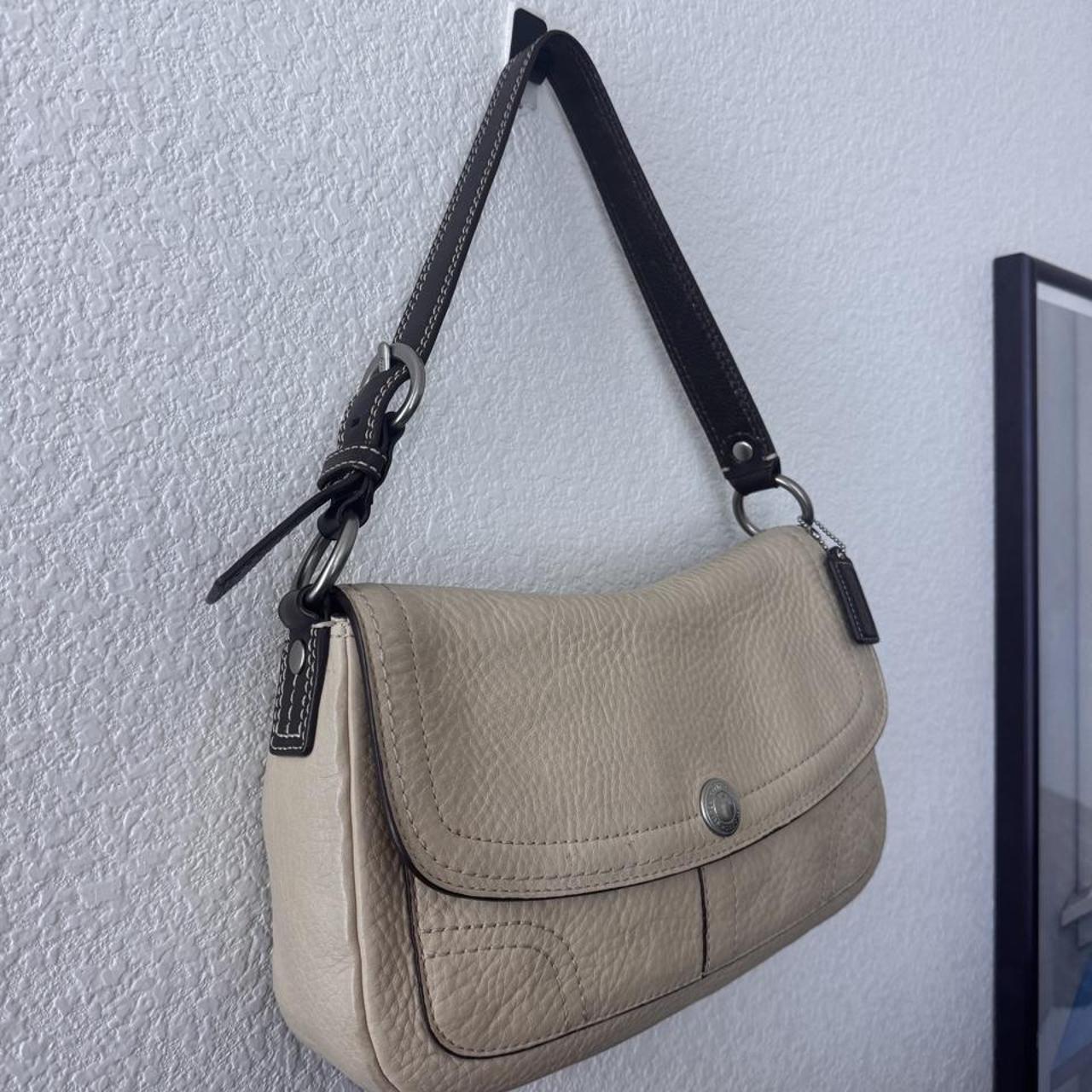 Coach cream pebbled leather shoulder bag Z14703