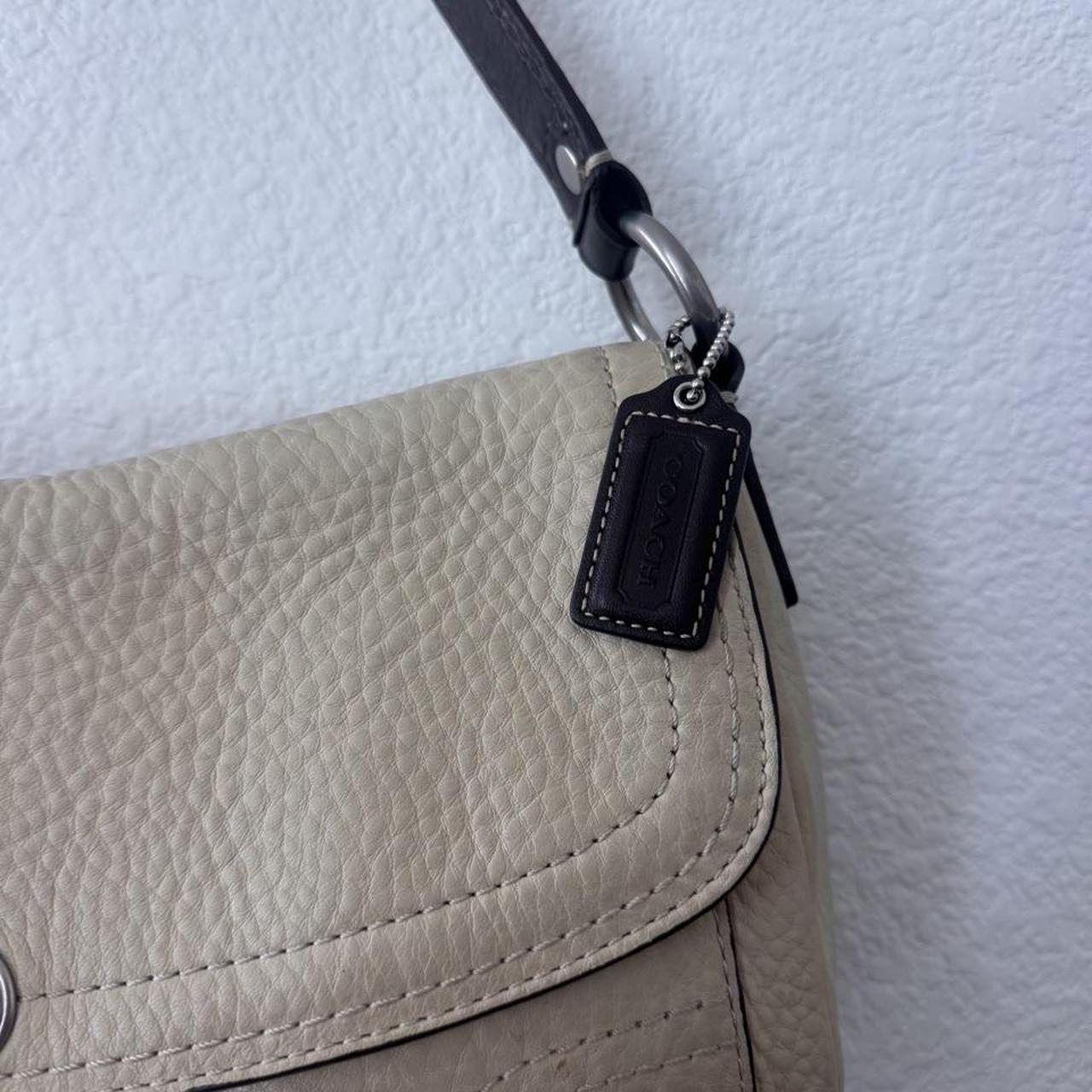 Coach cream pebbled leather shoulder bag Z14703