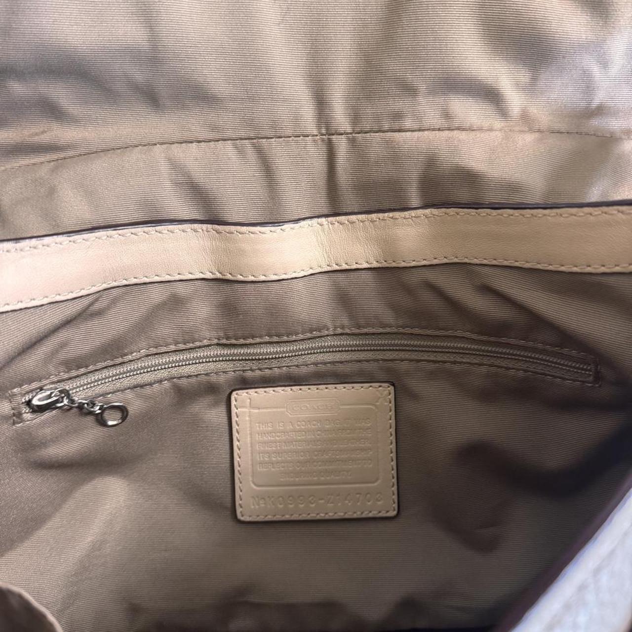 Coach cream pebbled leather shoulder bag Z14703