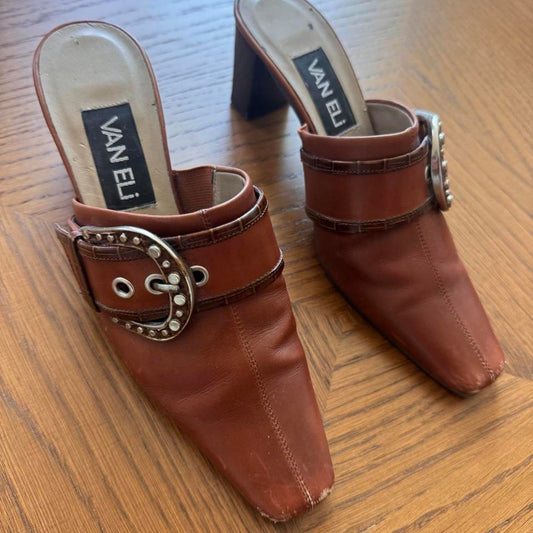 Vintage Vaneli brown leather heeled mules 5.5