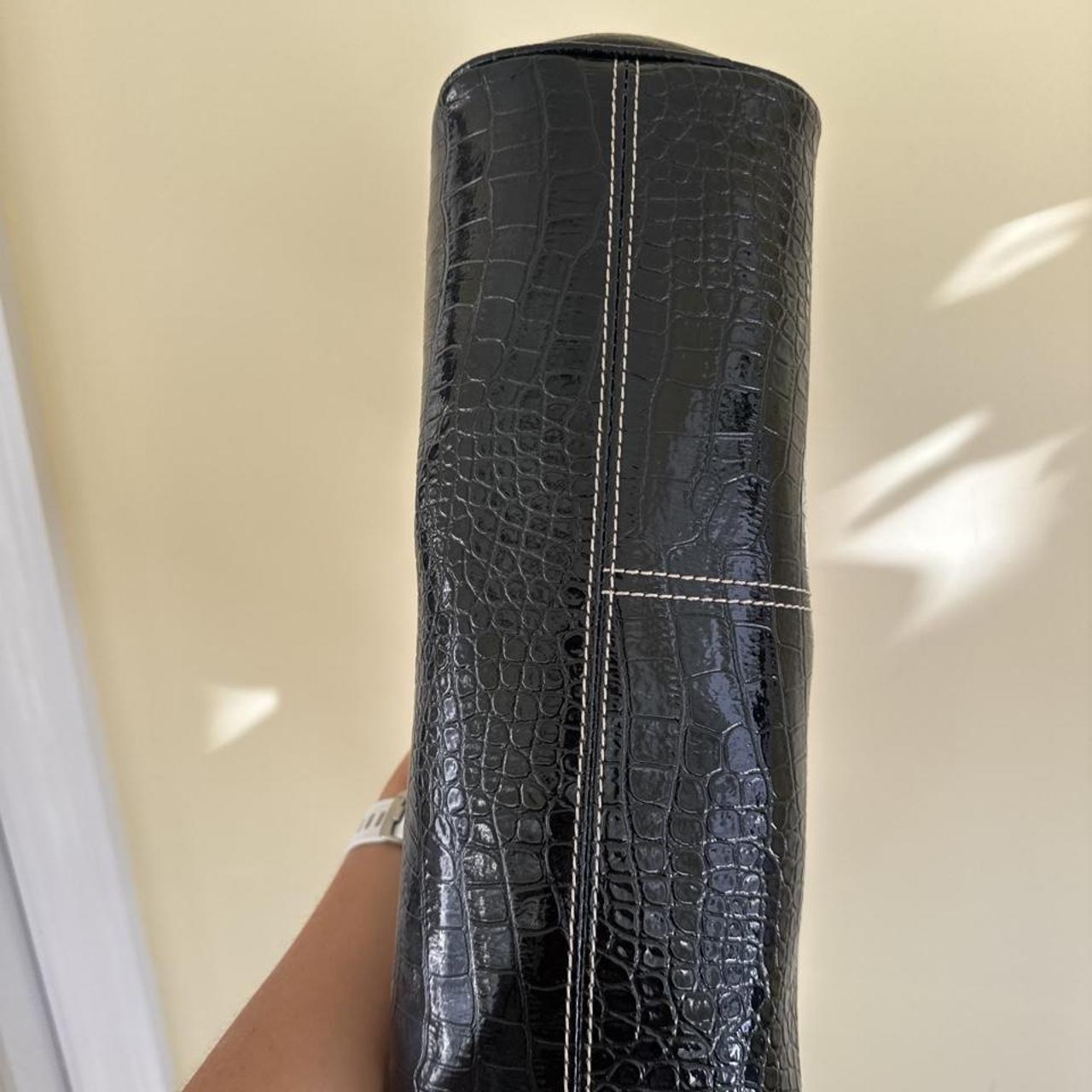 Vintage Nine West croc embossed shoulder bag