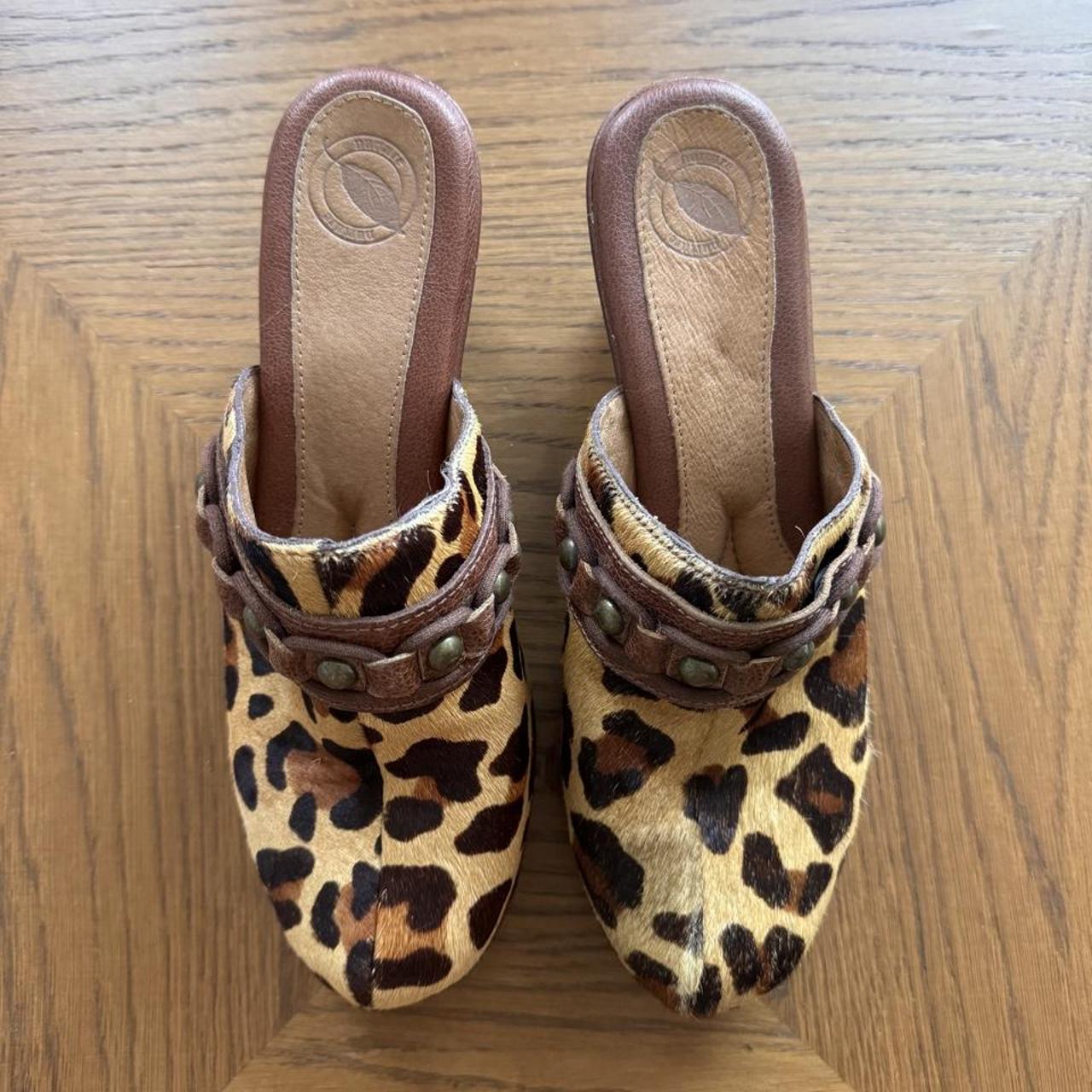 Vintage leopard print mules 8.5