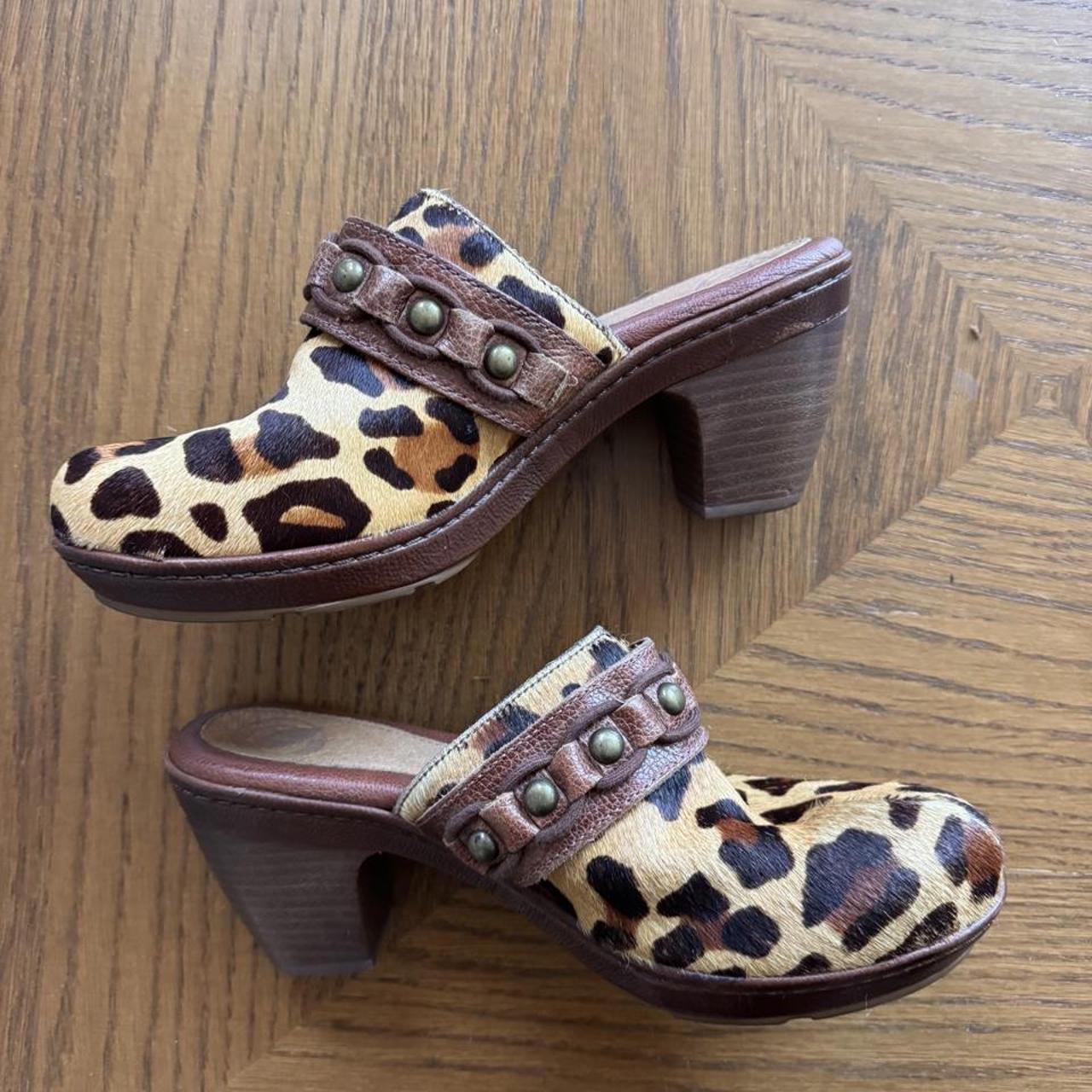Vintage leopard print mules 8.5