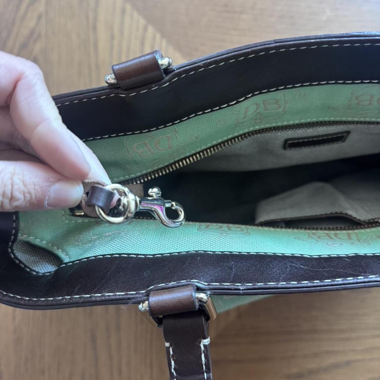 Dooney and Bourke Y2K mint and brown tote bag