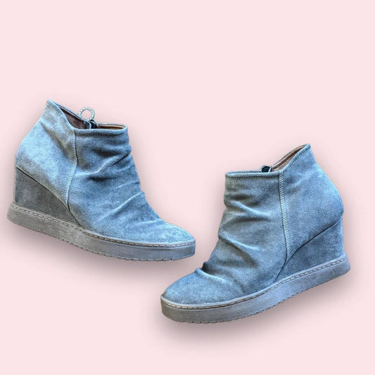 Sofft gray suede wedge ankle boots booties 7