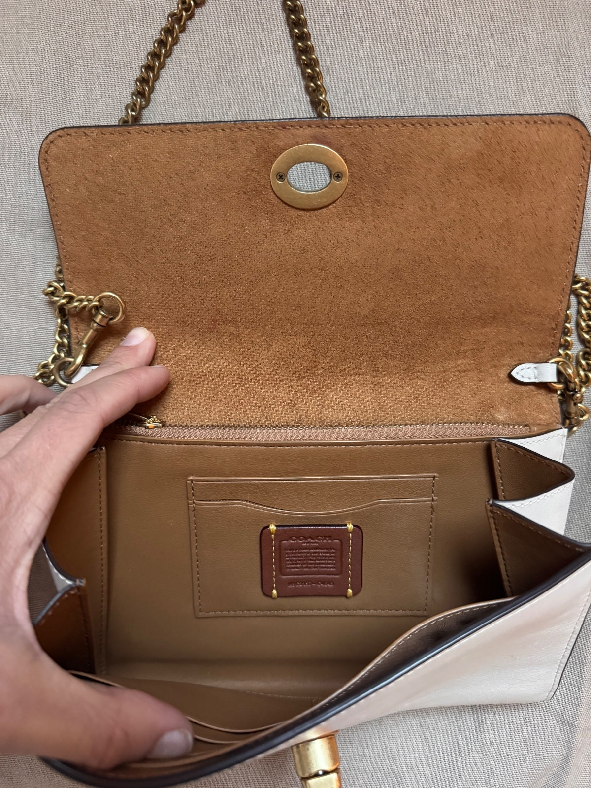 Coach White Leather Chain Shoulder Bag