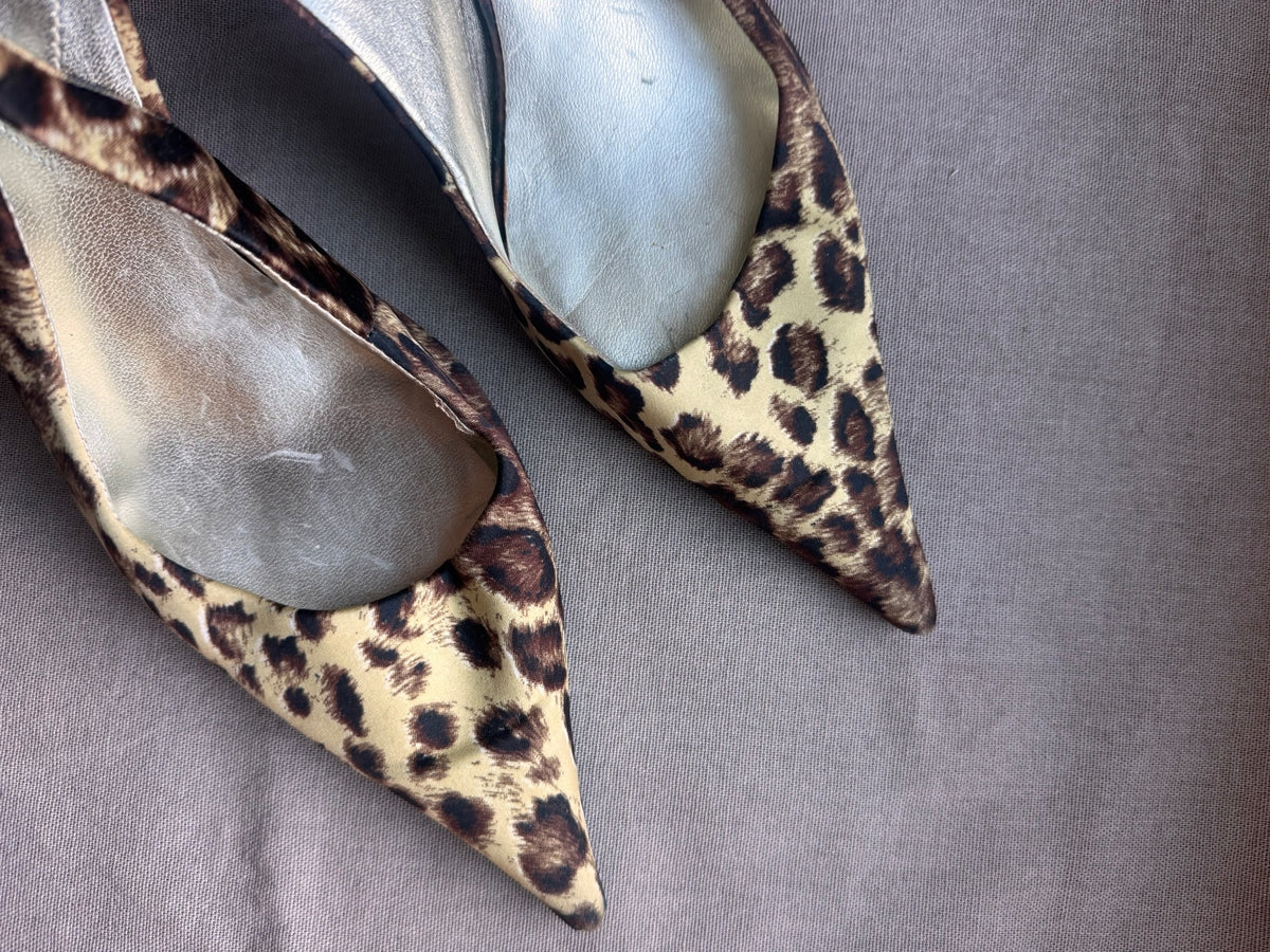 Guess leopard print slingback pumps 8
