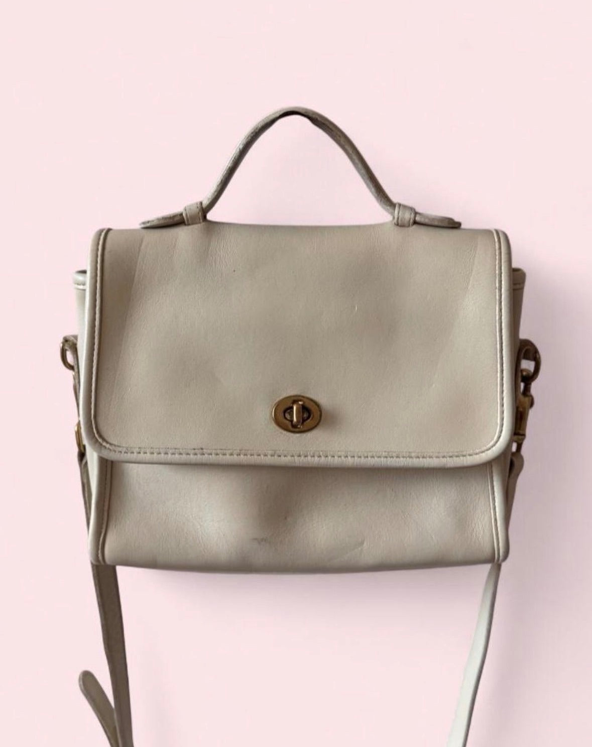 Coach M05D-9636 Vintage Leather Turnlock Crossbody Bag