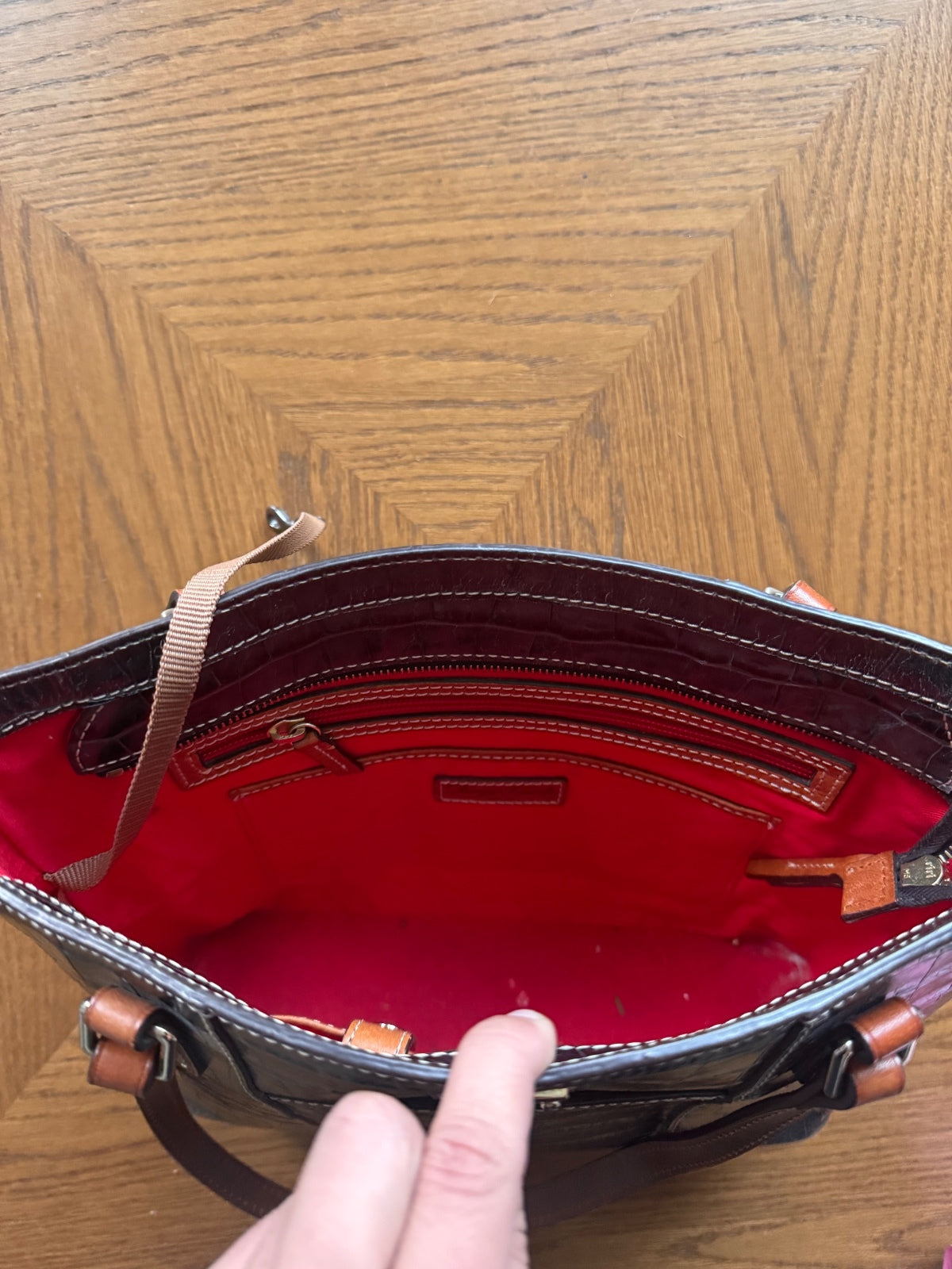 Vintage Dooney & Bourke croc embossed leather tote bag