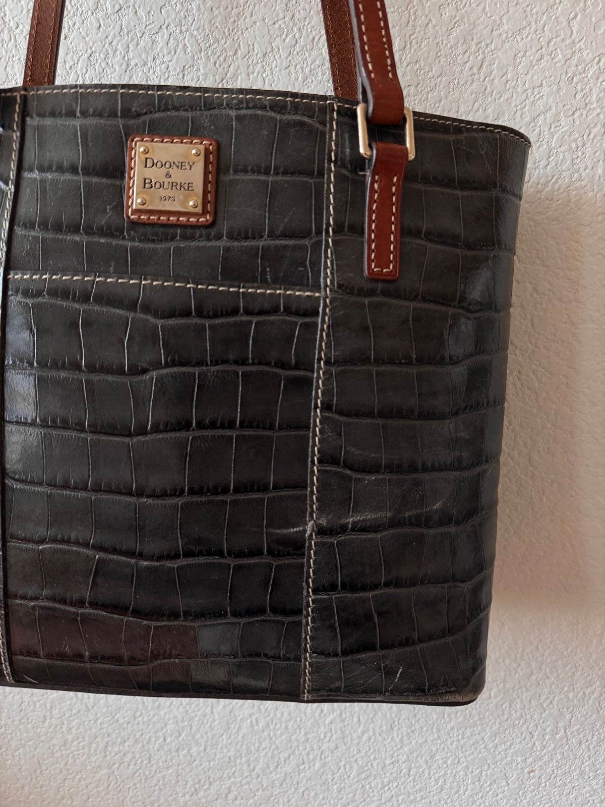 Vintage Dooney & Bourke croc embossed leather tote bag