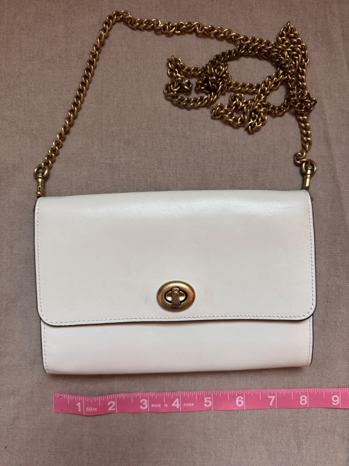Coach White Leather Chain Shoulder Bag