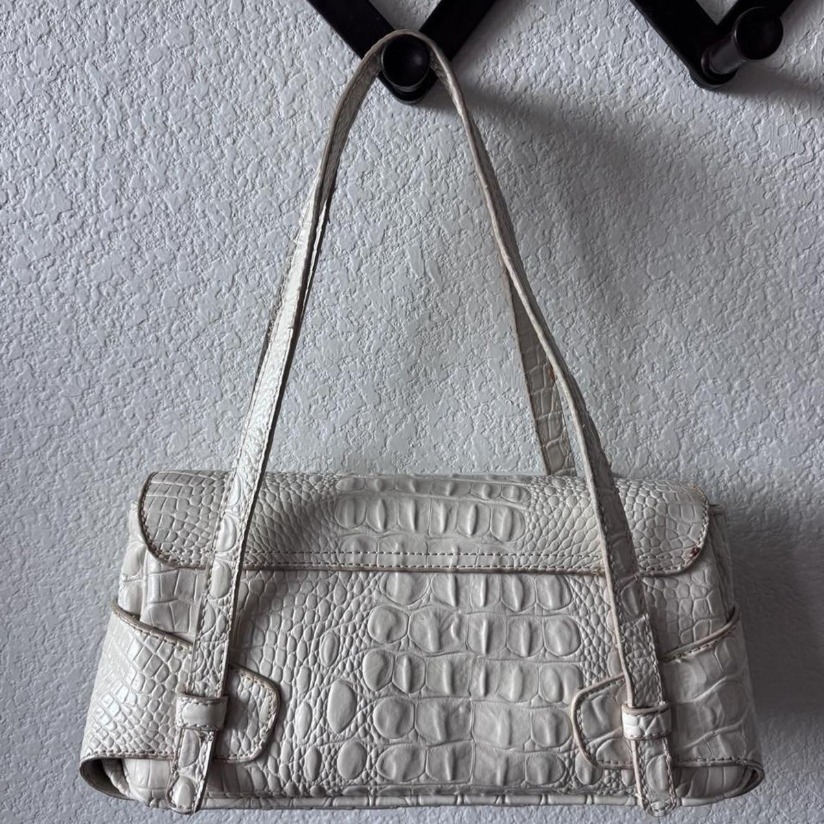 White y2k croc shoulder bag with big buckle detail