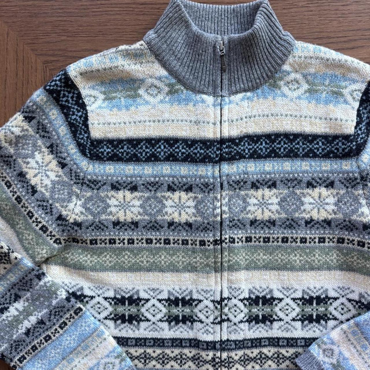 Eddie Bauer womens lambwool sweater