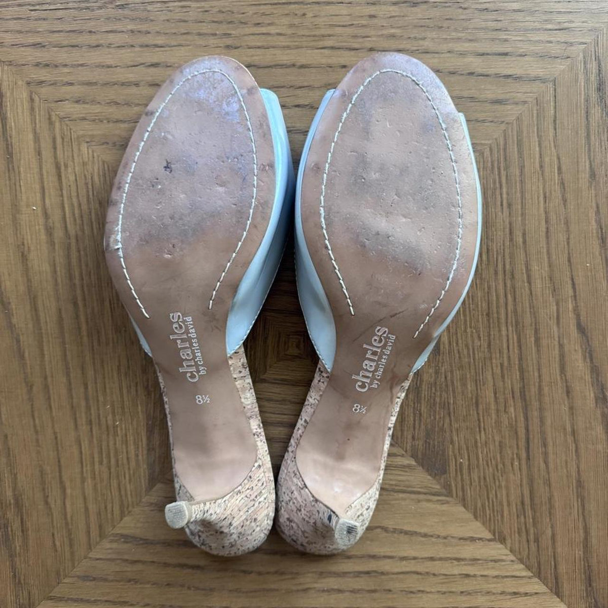 Charles David Pearl white/gray kitten heels 8.5