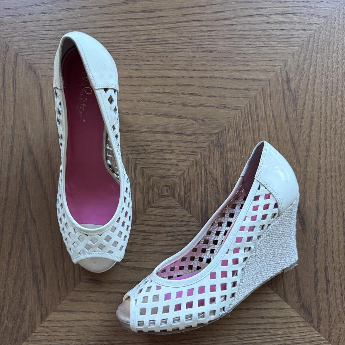 Lilly Pulitzer cutout wedges 6.5